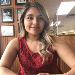 Meet your Posher, Danna